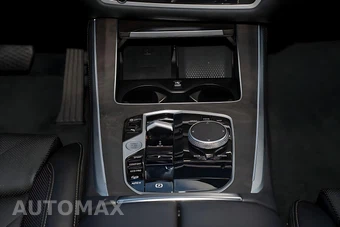 2025 BMW X5 xDrive40i - miniatura 25