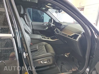2025 BMW X5 xDrive40i - miniatura 8