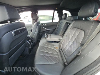 2025 BMW X5 xDrive40i - miniatura 13