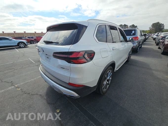 2025 BMW X5 xDrive40i - miniatura 4