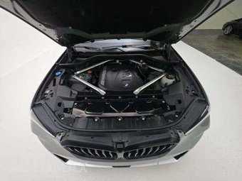 2025 BMW X5 xDrive40i – miniatura 22