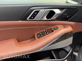 2025 BMW X5 xDrive40i - miniatura 11