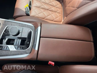 2025 BMW X5 xDrive40i - miniatura 24