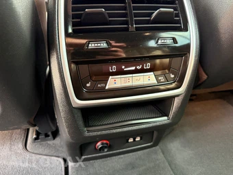2025 BMW X5 xDrive40i - miniatura 29