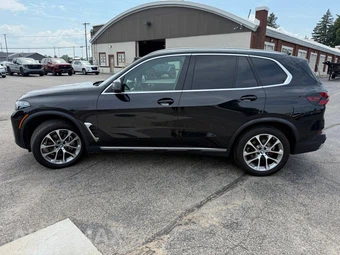 2025 BMW X5 xDrive40i - miniatura 7