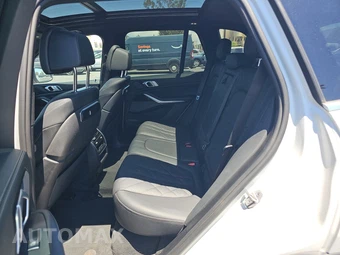 2025 BMW X5 xDrive40i – miniatura 13