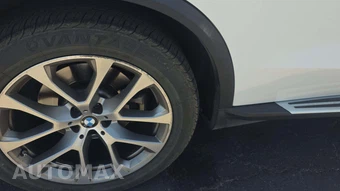 2025 BMW X5 xDrive40i – miniatura 29