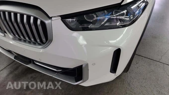2025 BMW X5 xDrive40i - miniatura 28