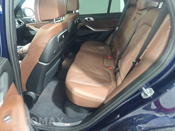 2025 BMW X5 xDrive40i - miniatura 13