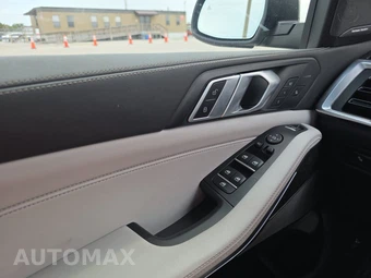 2025 BMW X5 xDrive40i - miniatura 15