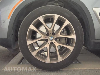 2025 BMW X5 xDrive40i - miniatura 9