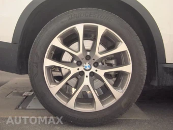 2025 BMW X5 xDrive40i – miniatura 11