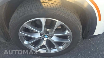 2025 BMW X5 xDrive40i - miniatura 21