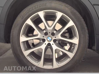 2025 BMW X5 xDrive40i - miniatura 11