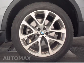 2025 BMW X5 xDrive40i - miniatura 12
