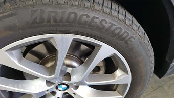 2025 BMW X5 xDrive40i - miniatura 22