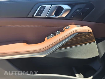 2025 BMW X5 xDrive40i - miniatura 9