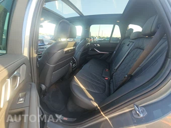2025 BMW X5 xDrive40i - miniatura 13
