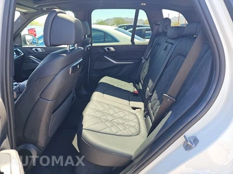 2025 BMW X5 xDrive40i - miniatura 13
