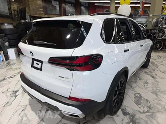 2025 BMW X5 xDrive40i – miniatura 3