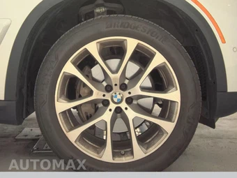 2025 BMW X5 xDrive40i - miniatura 10