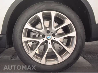 2025 BMW X5 xDrive40i - miniatura 12