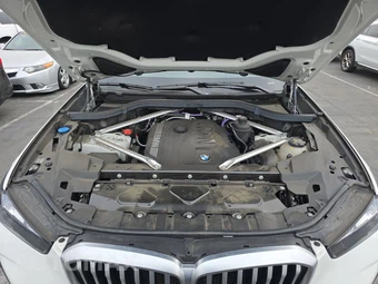 2025 BMW X5 xDrive40i - miniatura 16