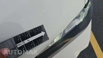 2025 BMW X5 xDrive40i - miniatura 26