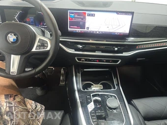 2025 BMW X5 xDrive40i – miniatura 11