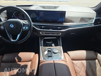 2025 BMW X5 xDrive40i - miniatura 17