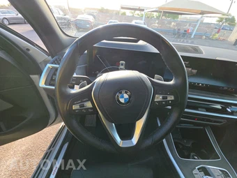 2025 BMW X5 xDrive40i - miniatura 16