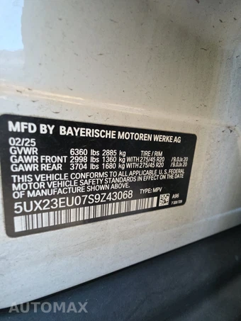 2025 BMW X5 xDrive40i - miniatura 21