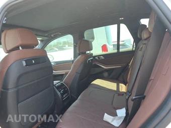 2025 BMW X5 xDrive40i - miniatura 13