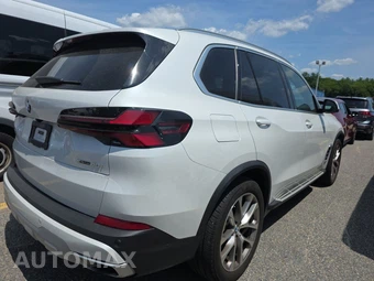 2025 BMW X5 xDrive40i - miniatura 4