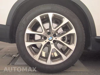 2025 BMW X5 xDrive40i – miniatura 11