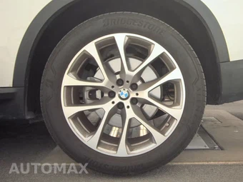 2025 BMW X5 xDrive40i – miniatura 12