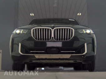 2025 BMW X5 xDrive40i - miniatura 3