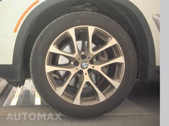 2025 BMW X5 xDrive40i – miniatura 9