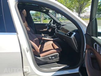 2025 BMW X5 xDrive40i - miniatura 14