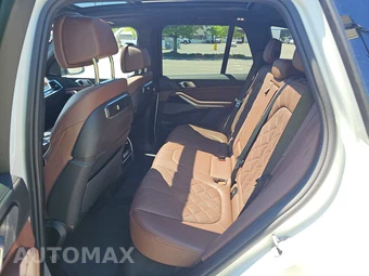 2025 BMW X5 xDrive40i - miniatura 19