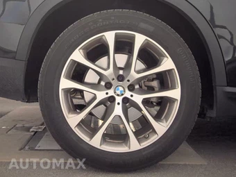 2025 BMW X5 xDrive40i - miniatura 11