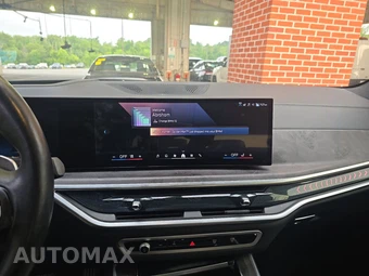 2025 BMW X5 xDrive40i - miniatura 11