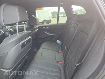 2025 BMW X5 xDrive40i - miniatura 13