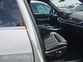 2025 BMW X5 xDrive40i - miniatura 14