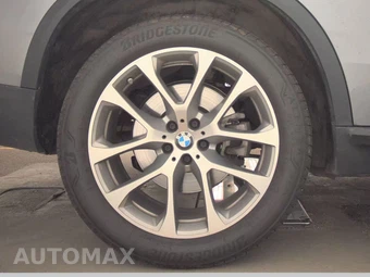 2025 BMW X5 xDrive40i – miniatura 11