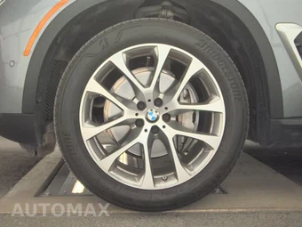 2025 BMW X5 xDrive40i – miniatura 9