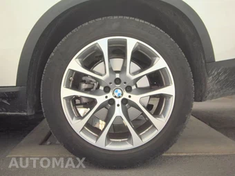 2025 BMW X5 xDrive40i – miniatura 12