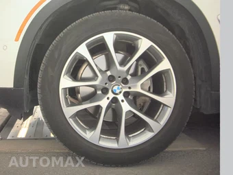 2025 BMW X5 xDrive40i – miniatura 9