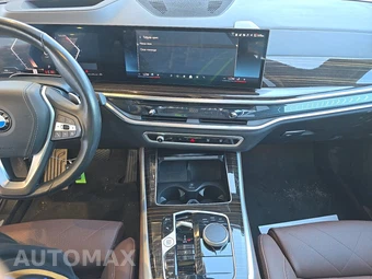 2025 BMW X5 xDrive40i - miniatura 11