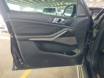 2025 BMW X5 xDrive40i – miniatura 15
